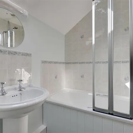 Standfield Hall * Pickering