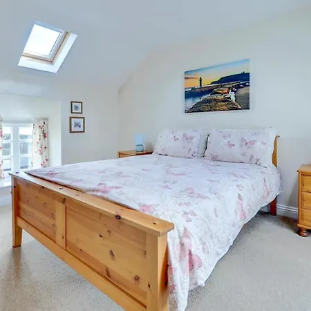 2 Bed In Oc-y012 Holiday home *