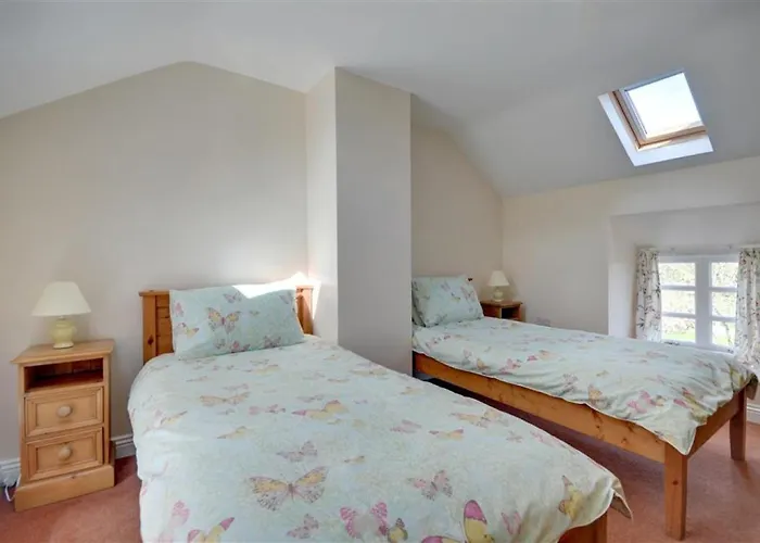 2 Bed In Pickering Oc-Y012