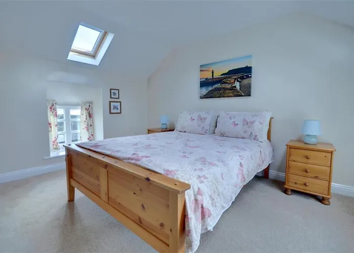 Standfield Hall * פיקרינג